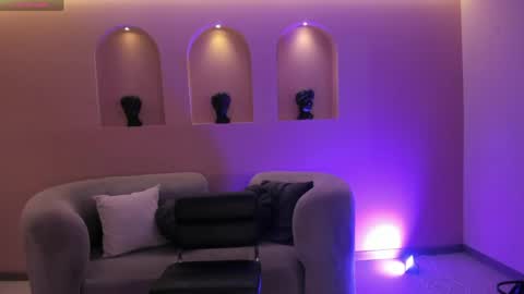 Snapshot of rossirivers chatting on March 2026 11:43:02 AM Rossie Rivers online show from March 2026 11:43:02 AM