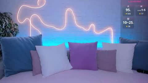 Snapshot of rossy_babe_ chatting on September 2025 12:26:02 AM Rossy online show from September 2025 12:26:02 AM