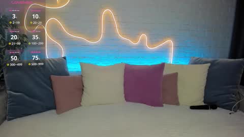 Snapshot of rossy_babe_ chatting on October 2025 11:53:01 PM Rossy online show from October 2025 11:53:01 PM