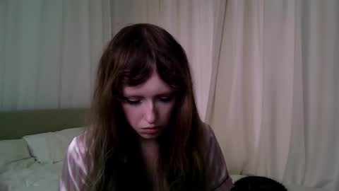 rosy_petal online show from March 2026 01:33:01 PM
