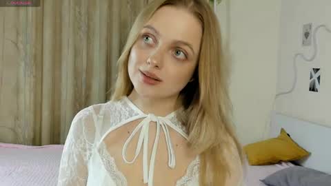 Snapshot of rosy_sigh chatting on April 2026 09:06:01 PM Im Luna online show from April 2026 09:06:01 PM