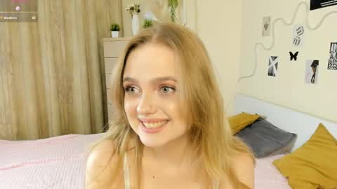 Snapshot of rosy_sigh chatting on April 2026 09:30:02 PM Im Luna online show from April 2026 09:30:02 PM