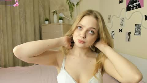 Snapshot of rosy_sigh chatting on May 2026 09:08:02 PM Im Luna online show from May 2026 09:08:02 PM