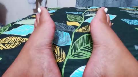 rosyejones online show from February 2026 09:21:02 AM