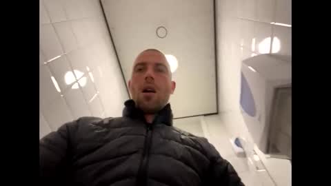 Snapshot of rotteei1 chatting on October 2025 08:26:01 AM rotteei1 online show from October 2025 08:26:01 AM