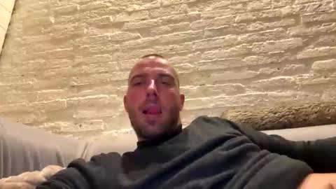 Snapshot of rotteei1 chatting on October 2025 08:54:02 PM rotteei1 online show from October 2025 08:54:02 PM