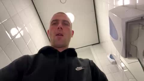 Snapshot of rotteei1 chatting on October 2025 12:38:01 PM rotteei1 online show from October 2025 12:38:01 PM