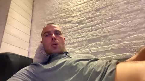 Snapshot of rotteei1 chatting on November 2025 08:30:01 PM rotteei1 online show from November 2025 08:30:01 PM