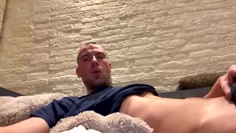 Snapshot of rotteei1 chatting on November 2025 07:05:02 PM rotteei1 online show from November 2025 07:05:02 PM