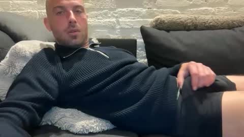 rotteei1 online show from May 2026 04:34:02 PM