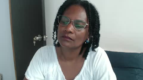 Snapshot of roushlove chatting on January 2025 07:53:02 PM luxa online show from January 2025 07:53:02 PM