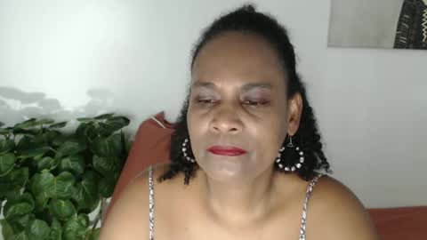 luxa online show from May 2026 05:21:02 PM