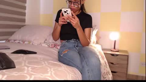 Rouss marie henao  online show from June 2026 05:59:01 PM