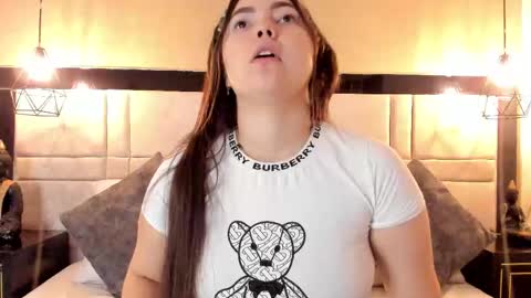 Snapshot of roussewalker chatting on November 2025 03:39:01 PM RousseWalker online show from November 2025 03:39:01 PM