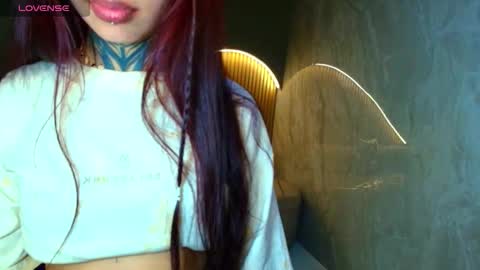 Roux  online show from February 2026 09:11:01 PM