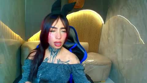 Roux  online show from March 2026 08:59:02 PM