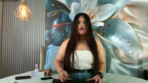 Snapshot of rouxinferno_cr chatting on May 2026 02:28:01 AM rouxinferno_cr online show from May 2026 02:28:01 AM