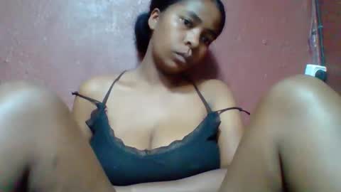Snapshot of rovaelyah chatting on March 2026 02:37:02 AM rovaelyah online show from March 2026 02:37:02 AM