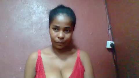 Snapshot of rovaelyah chatting on March 2026 06:25:01 PM rovaelyah online show from March 2026 06:25:01 PM