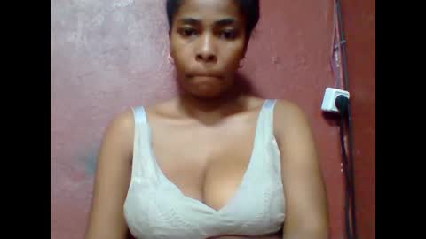 Snapshot of rovaelyah chatting on March 2026 02:28:02 AM rovaelyah online show from March 2026 02:28:02 AM