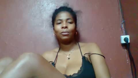 Snapshot of rovaelyah chatting on March 2026 05:24:01 AM rovaelyah online show from March 2026 05:24:01 AM