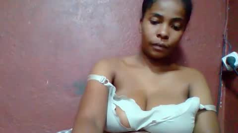 Snapshot of rovaelyah chatting on April 2026 06:19:01 AM rovaelyah online show from April 2026 06:19:01 AM
