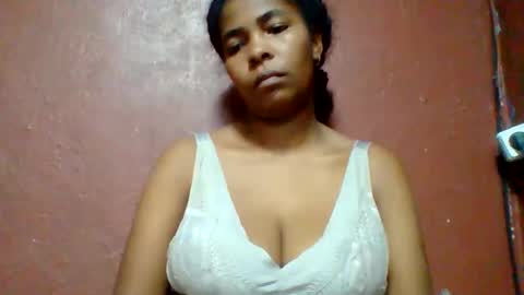 Snapshot of rovaelyah chatting on April 2026 01:41:02 PM rovaelyah online show from April 2026 01:41:02 PM