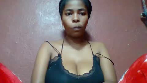 Snapshot of rovaelyah chatting on April 2026 06:44:01 AM rovaelyah online show from April 2026 06:44:01 AM