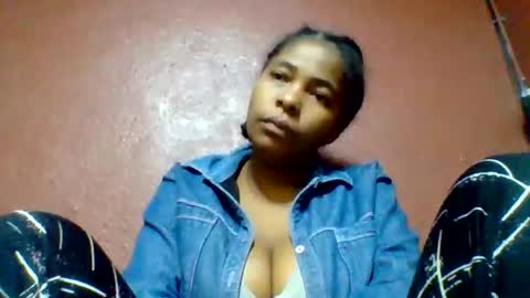 rovaelyah online show from June 2026 03:15:02 AM