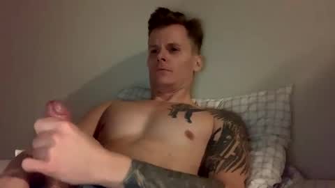 Snapshot of roverone89 chatting on February 2026 09:32:02 AM roverone89 online show from February 2026 09:32:02 AM