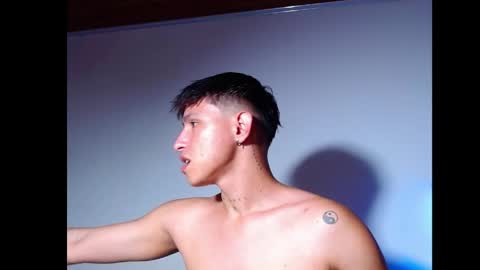 rowanboy23 online show from June 2026 11:27:02 PM