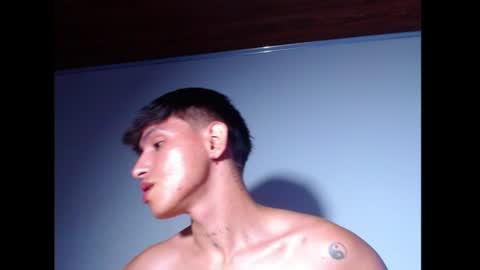 rowanboy23 online show from June 2026 11:51:01 PM