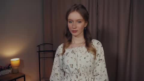 Snapshot of rowenacroyle chatting on February 2025 04:04:01 PM Stella online show from February 2025 04:04:01 PM