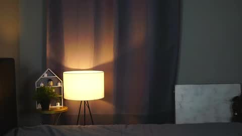 Snapshot of rowenacroyle chatting on February 2025 04:59:02 PM Stella online show from February 2025 04:59:02 PM