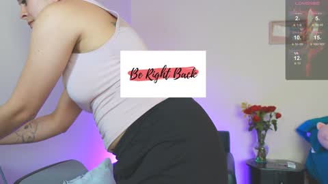 Roxanna online show from February 2025 09:17:01 PM