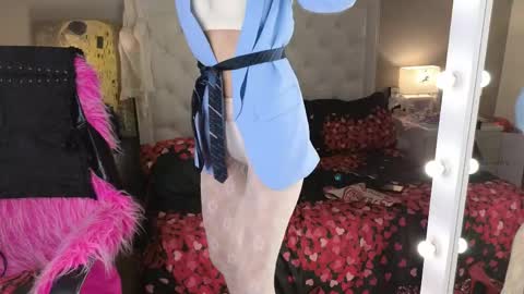 Roxalana online show from April 2026 01:41:02 PM