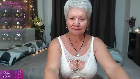 Roxana online show from April 2026 02:14:02 PM