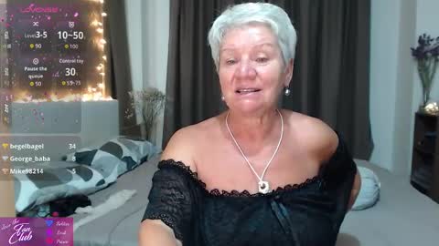 Roxana online show from May 2026 02:03:02 PM