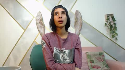   online show from October 2025 07:34:02 PM