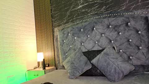 Snapshot of roxana_scottt chatting on September 2025 11:37:02 AM roxana_scottt online show from September 2025 11:37:02 AM