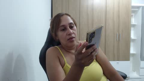 Roxana online show from December 2025 10:04:02 PM