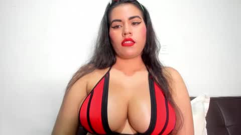 Snapshot of roxanamariahills_ chatting on December 2024 10:01:02 PM Rosita online show from December 2024 10:01:02 PM