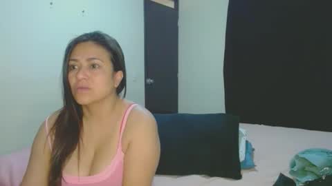 Snapshot of roxanasexy2025 chatting on September 2025 12:15:01 PM roxanasexy2025 online show from September 2025 12:15:01 PM