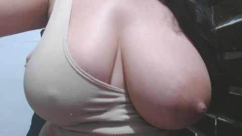 Snapshot of roxanbahottt chatting on February 2025 09:48:01 PM roxxy online show from February 2025 09:48:01 PM