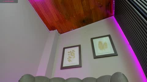  Roxanna  online show from May 2026 12:44:02 PM