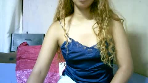 roxanne_98 online show from January 2026 01:19:01 AM