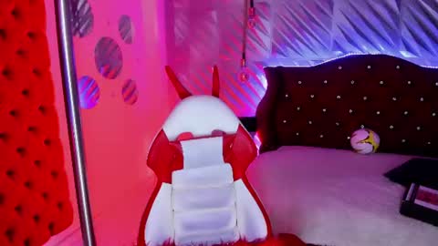 roxanne_han online show from June 2026 12:26:02 PM