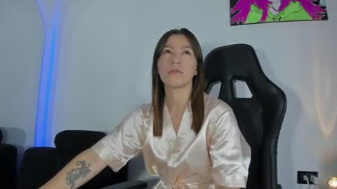 roxanne online show from June 2026 06:34:01 PM