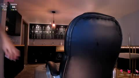 Snapshot of roxannehill_ chatting on February 2025 03:10:01 PM Roxanne Hill online show from February 2025 03:10:01 PM