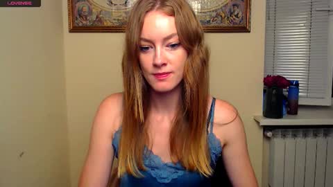 Snapshot of roxasemi_ chatting on September 2025 08:47:01 AM Roxa online show from September 2025 08:47:01 AM